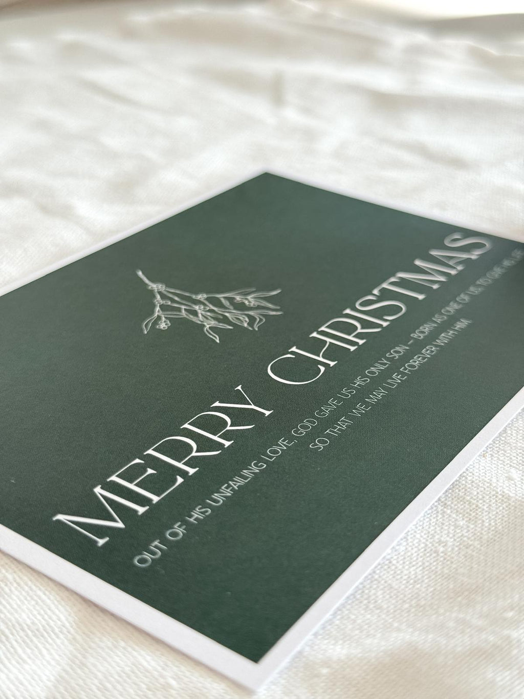 Postkarte „Merry Christmas“ – Minimalistische Weihnachtskarte mit Mistelzweig & christlicher Botschaft